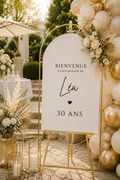 Panneau bienvenue anniversaire personnalisé arche blanc signature | Léa